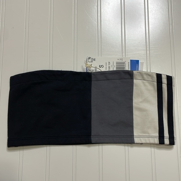 Adidas original tube top and shorts set NWT size small - Picture 7 of 8
